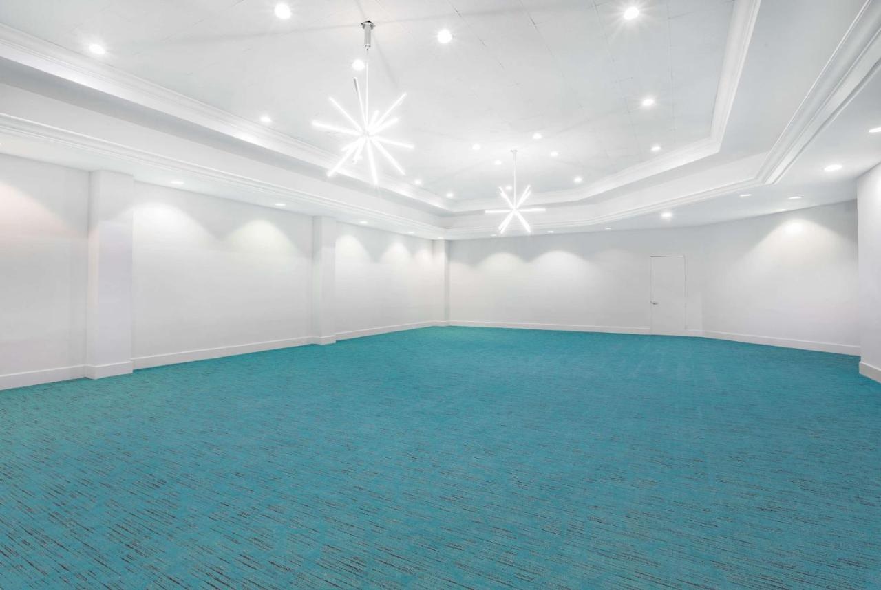 デイズ ホテル バイ ウィンダム セレブレーション Four Corners エクステリア 写真